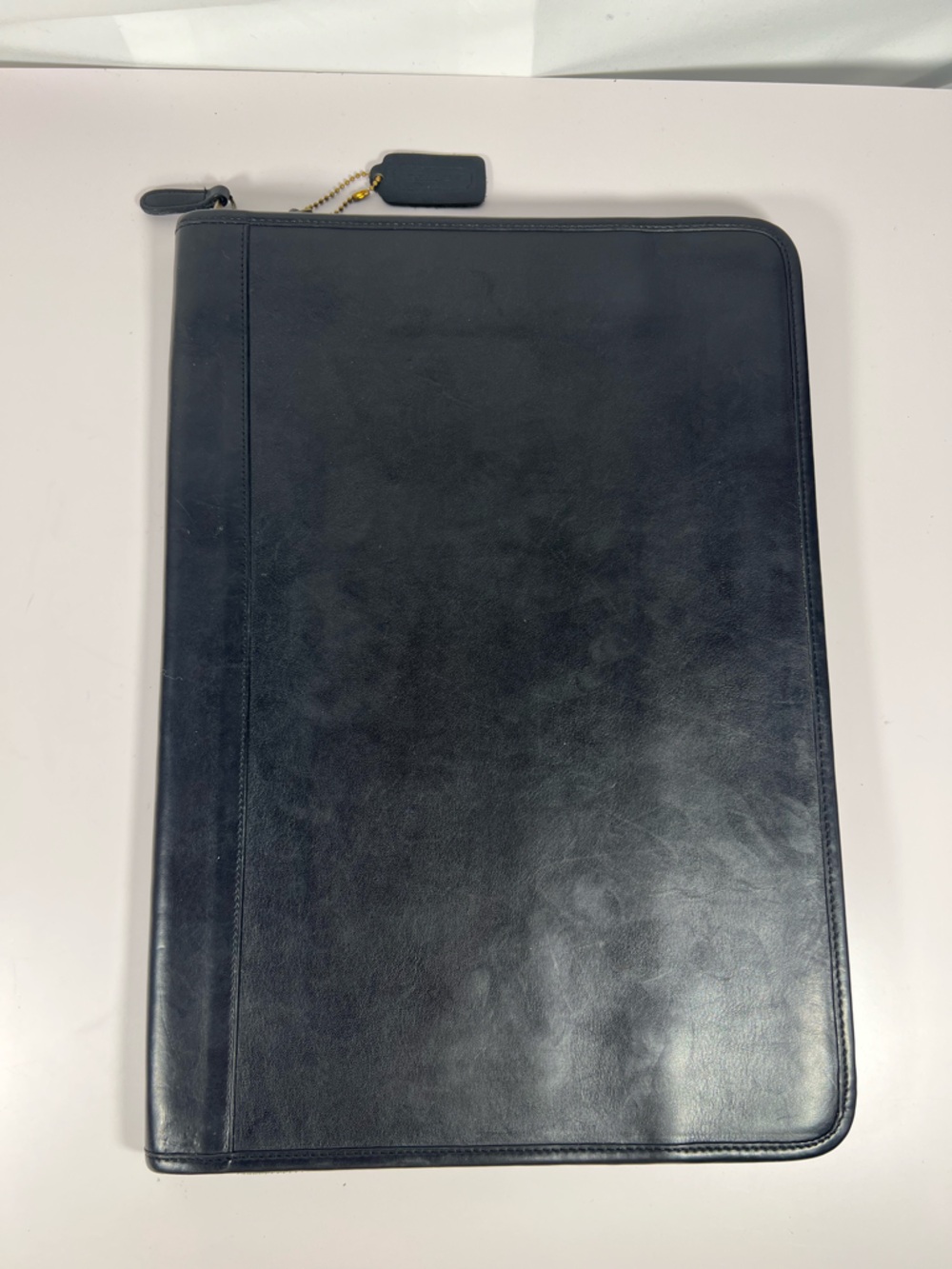 4075: Coach Vintage Leather Zip Portfolio Briefcase Black Large